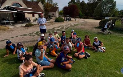 Les jeunes à la découverte du golf avec l’ESCCC Sports Vacances !